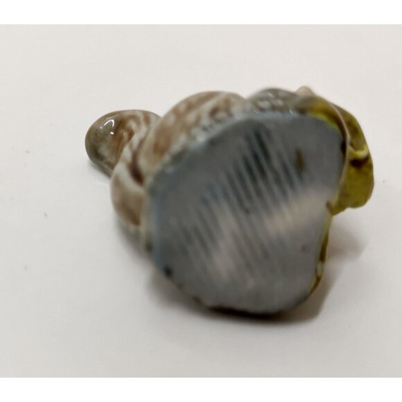 Wade Whimsies Squirrel Series 1 Canadian Red Rose Tea Mini Figurine Vintage - Picture 3 of 3